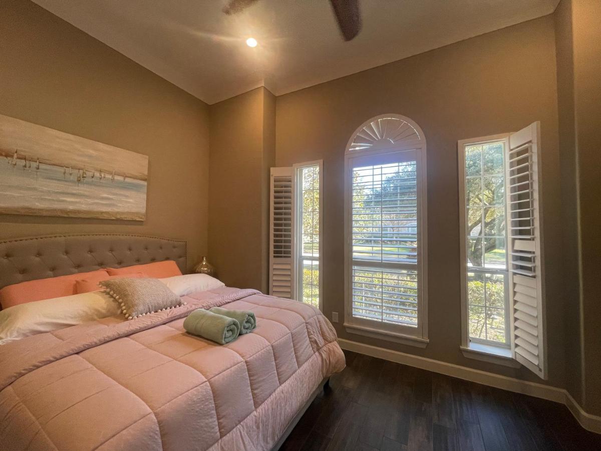 Royce Mini-Mansion With Heated Pool & Spa Houston Exterior foto
