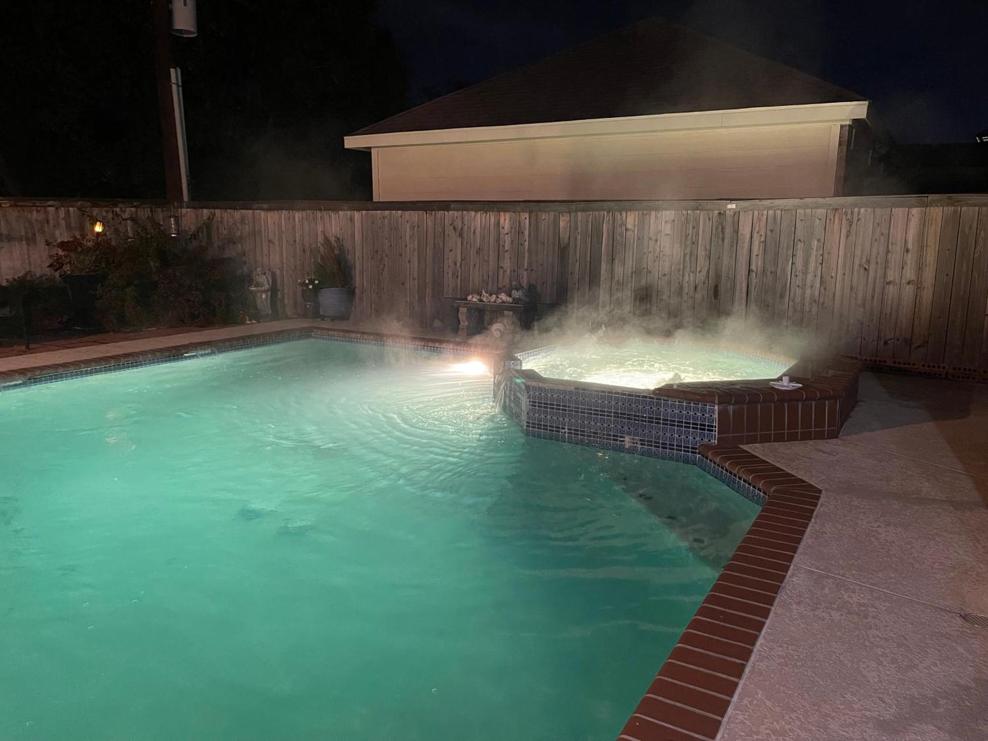 Royce Mini-Mansion With Heated Pool & Spa Houston Exterior foto