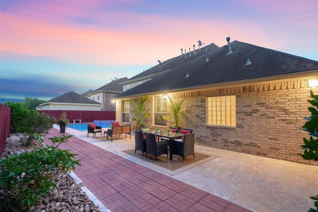 Royce Mini-Mansion With Heated Pool & Spa Houston Exterior foto